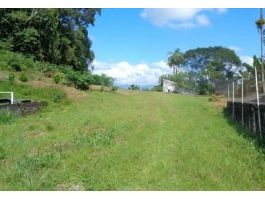 Foto 3 de 11: Terreno em leilão em Joinville - SC — Terreno à venda em leilão