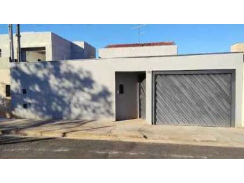 Casa em leilão em Ribeirão Preto - SP — Casa à venda em leilão