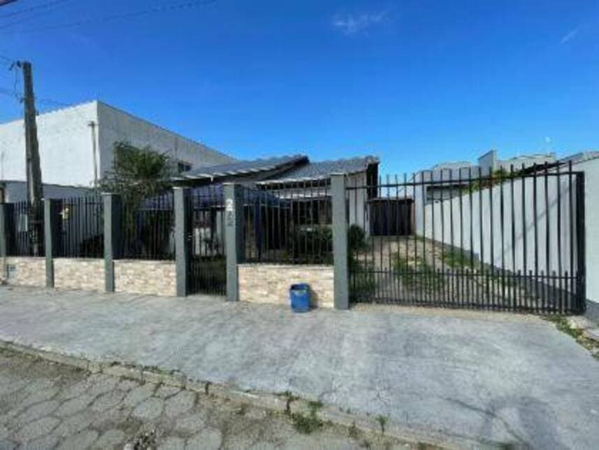 Foto 2 de 15: Casa em leilão em Tijucas - SC — Casa à venda em leilão