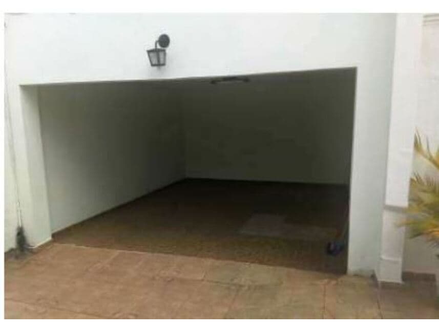 Foto 2 de 13: Casa em leilão em Guarulhos - SP — Casa à venda em leilão