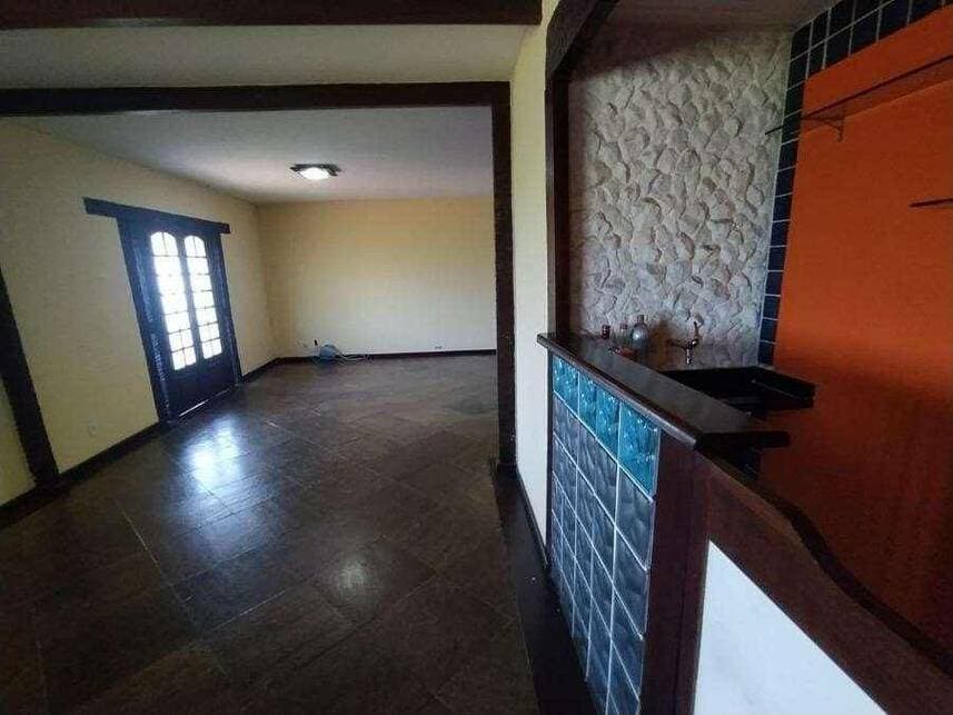 Foto 9 de 37: Casa em leilão em Niterói - RJ — Casa à venda em leilão