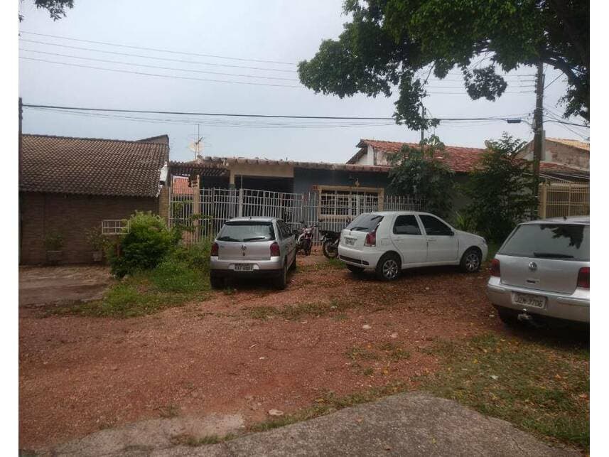 Foto 6 de 11: Casa em leilão em Cuiabá - MT — Casa à venda em leilão