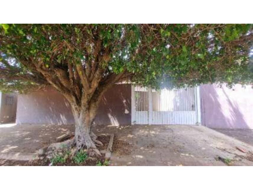Casa em leilão em Campo Grande - MS — Casa à venda em leilão