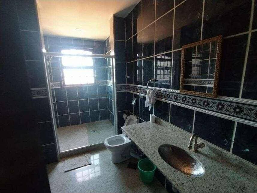 Foto 18 de 37: Casa em leilão em Niterói - RJ — Casa à venda em leilão