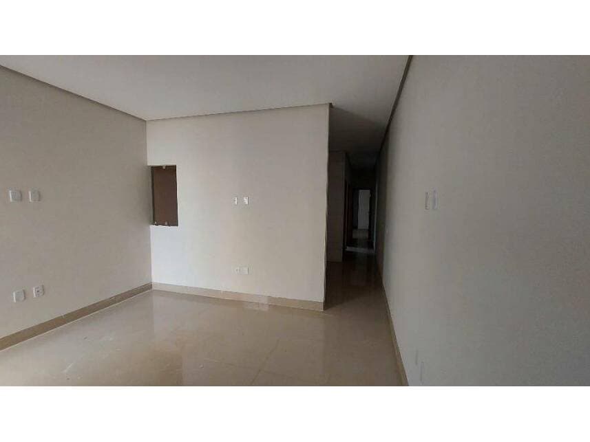 Foto 9 de 26: Casa em leilão em Montes Claros - MG — Casa à venda em leilão