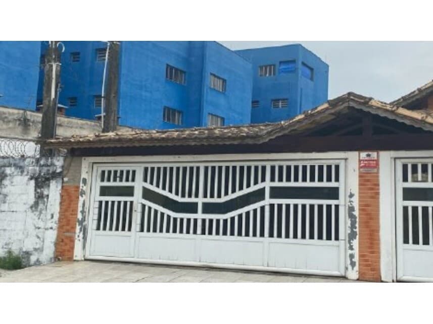 Casa em leilão em Praia Grande - SP — Casa à venda em leilão