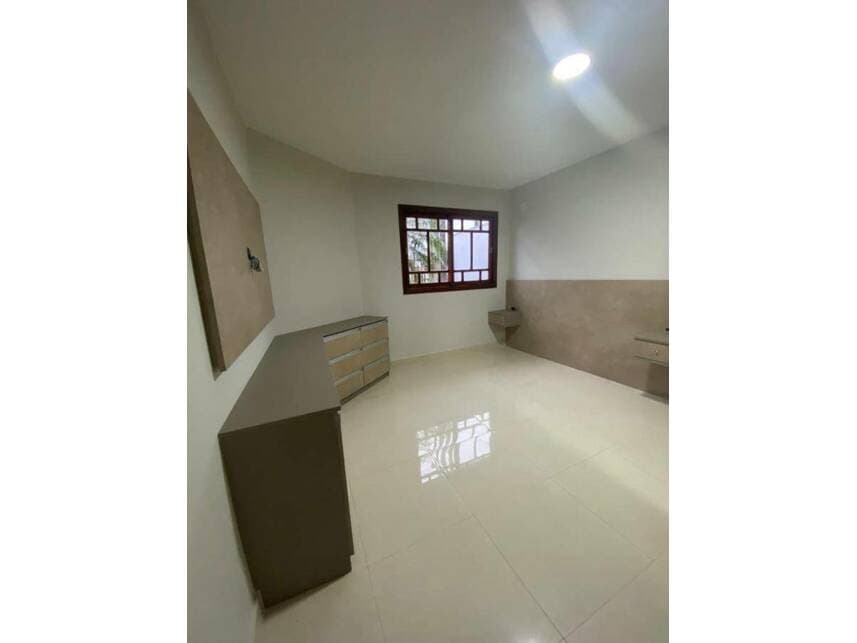 Foto 9 de 15: Casa em leilão em Tijucas - SC — Casa à venda em leilão