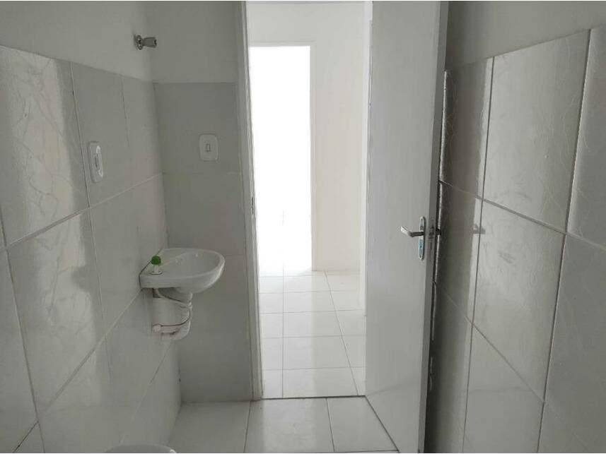 Foto 17 de 18: Casa em leilão em Camaçari - BA — Casa à venda em leilão