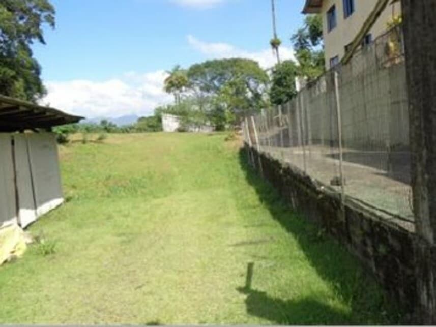 Foto 2 de 11: Terreno em leilão em Joinville - SC — Terreno à venda em leilão