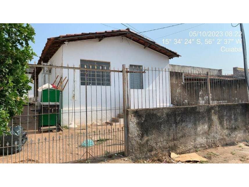 Foto 2 de 16: Casa em leilão em Cuiabá - MT — Casa à venda em leilão
