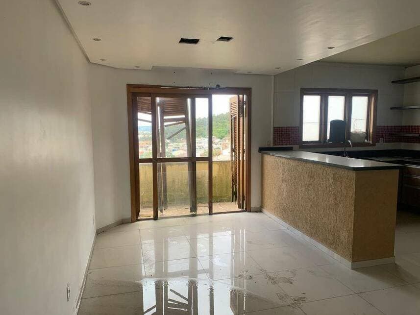 Foto 2 de 14: Casa em leilão em Porto Alegre - RS — Casa à venda em leilão
