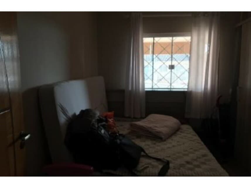 Foto 6 de 8: Casa em leilão em Ponta Grossa - PR — Casa à venda em leilão