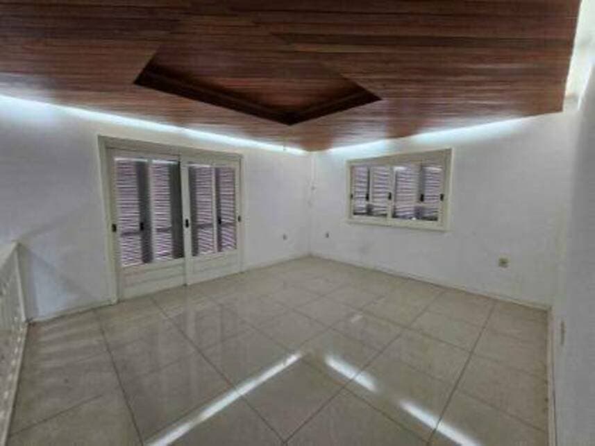 Foto 26 de 33: Casa em leilão em Canoas - RS — Casa à venda em leilão