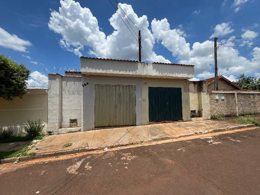 Casa em leilão em Jardinópolis - SP — Casa à venda em leilão