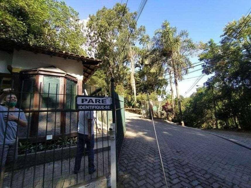 Foto 4 de 37: Casa em leilão em Niterói - RJ — Casa à venda em leilão