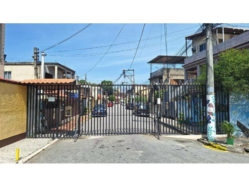 Foto 1 de 6: Casa em leilão em São Gonçalo - RJ — Casa à venda em leilão
