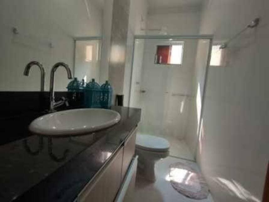 Foto 6 de 13: Casa em leilão em Caldas Novas - GO — Casa à venda em leilão