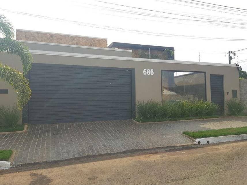 Casa em leilão em Jataí - GO — Casa à venda em leilão
