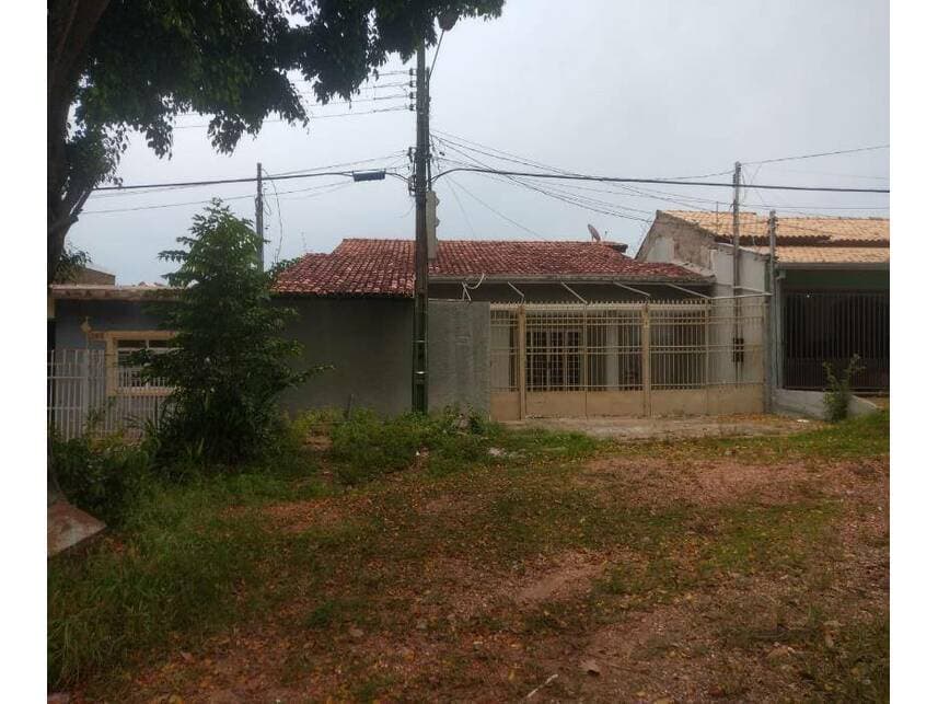 Foto 1 de 11: Casa em leilão em Cuiabá - MT — Casa à venda em leilão