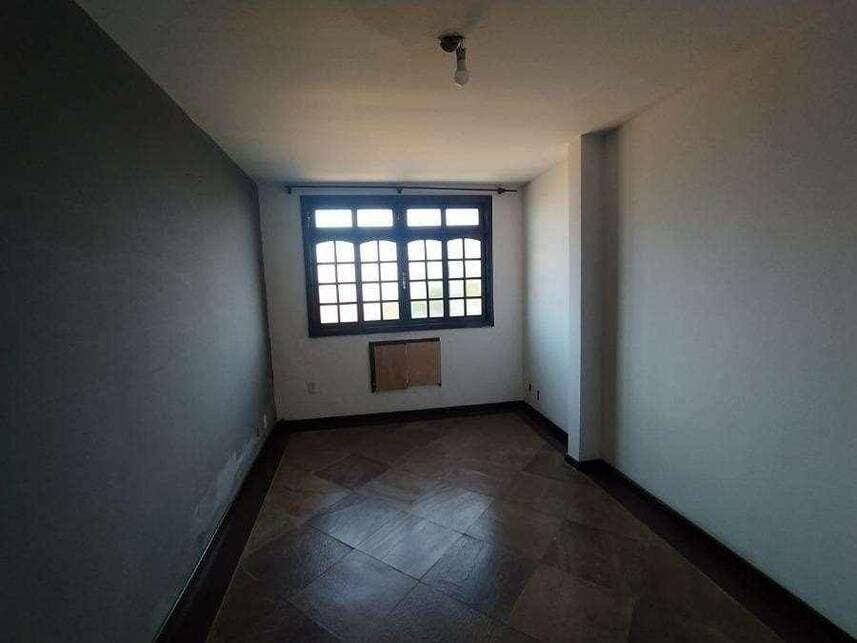 Foto 16 de 37: Casa em leilão em Niterói - RJ — Casa à venda em leilão