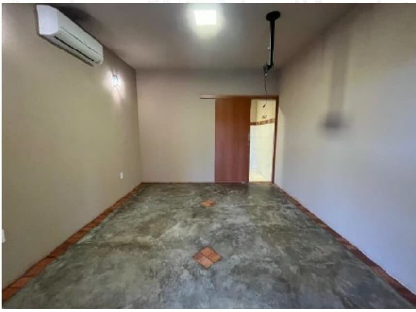 Foto 2 de 15: Casa em leilão em Adolfo - SP — Chácara à venda em leilão