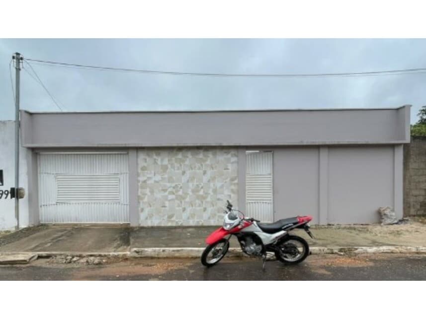 Casa em leilão em Buriticupu - MA — Casa à venda em leilão
