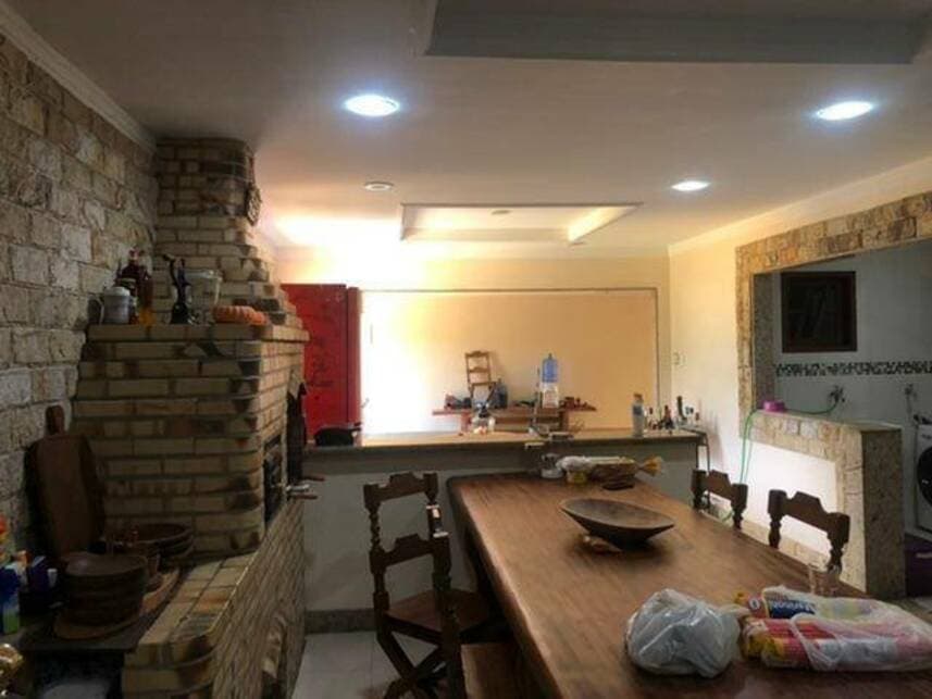 Foto 33 de 37: Casa em leilão em Magé - RJ — Casa à venda em leilão