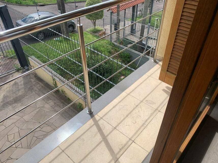 Foto 12 de 14: Casa em leilão em Porto Alegre - RS — Casa à venda em leilão