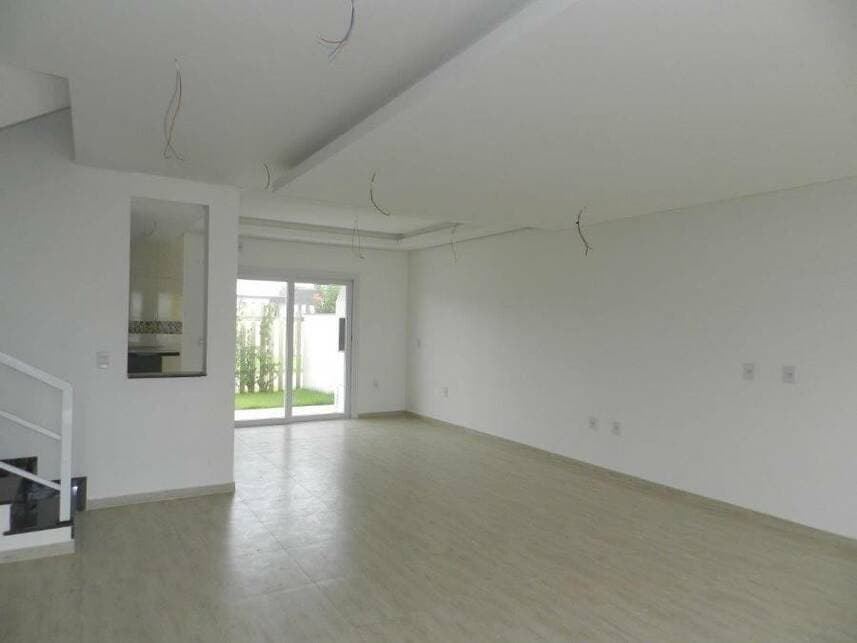 Foto 5 de 16: Casa em leilão em Porto Alegre - RS — Casa à venda em leilão