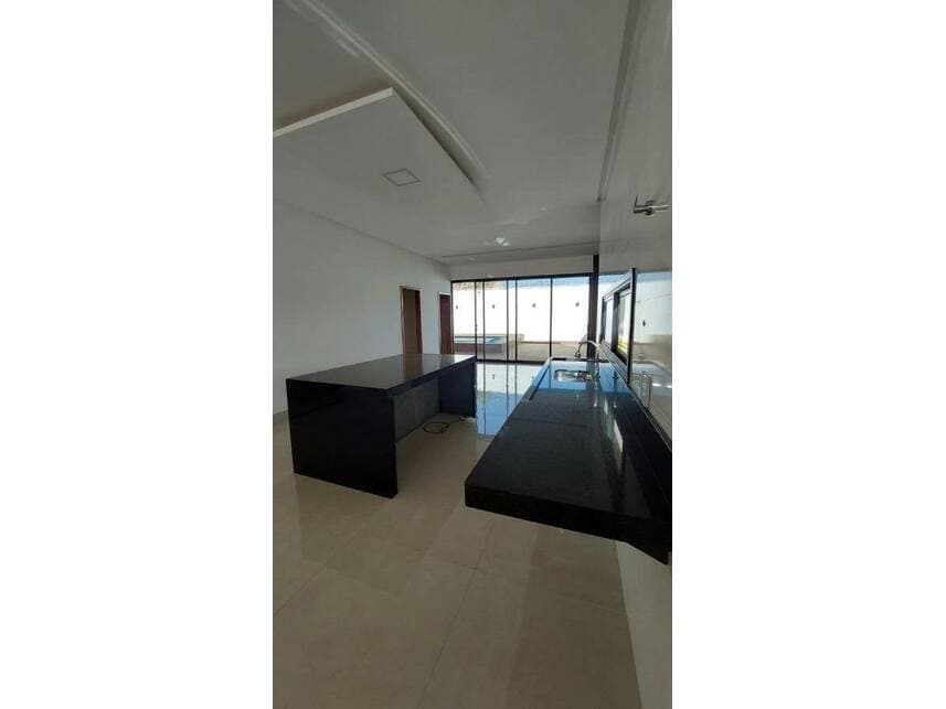 Foto 6 de 15: Casa em leilão em Trindade - GO — Casa à venda em leilão