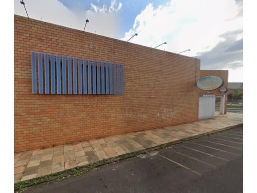 Foto 2 de 17: Comercial em leilão em Uberlândia - MG — Imóvel Comercial à venda em leilão