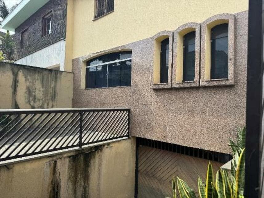 Foto 2 de 24: Casa em leilão em São Paulo - SP — Sobrado à venda em leilão