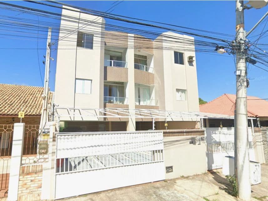 Apartamento em leilão em Campos Dos Goytacazes - RJ — Apartamento à venda em leilão