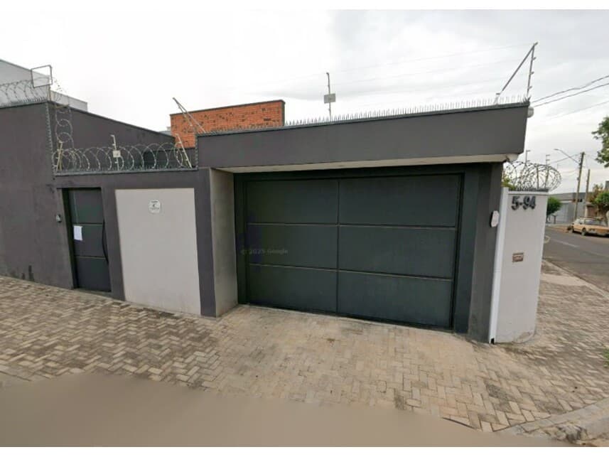 Casa em leilão em Bauru - SP — Casa à venda em leilão