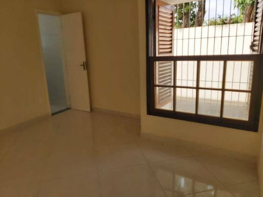 Foto 8 de 16: Casa em leilão em Campos Dos Goytacazes - RJ — Casa à venda em leilão