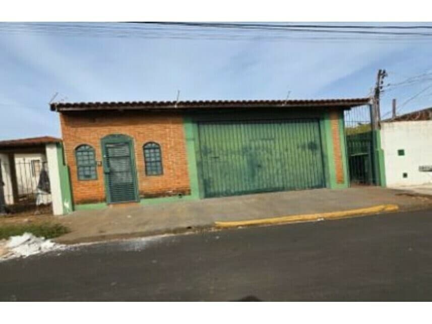 Casa em leilão em Ribeirão Preto - SP — Casa à venda em leilão