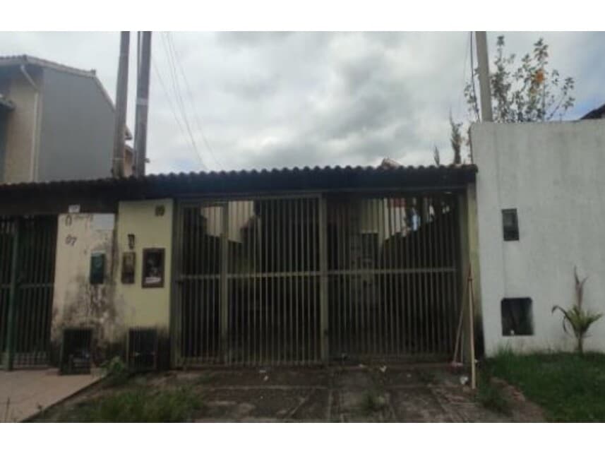 Casa em leilão em Barra Mansa - RJ — Casa à venda em leilão