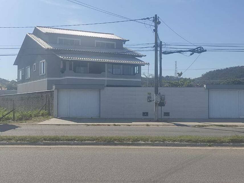 Foto 2 de 16: Casa em leilão em Araruama - RJ — Casa à venda em leilão