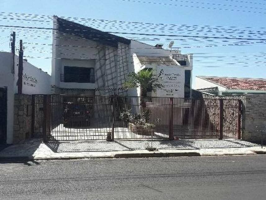 Foto 2 de 19: Casa em leilão em Votuporanga - SP — Casa à venda em leilão