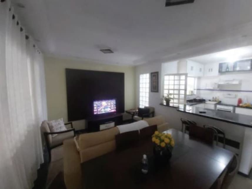 Foto 4 de 16: Casa em leilão em Mogi Das Cruzes - SP — Casa à venda em leilão