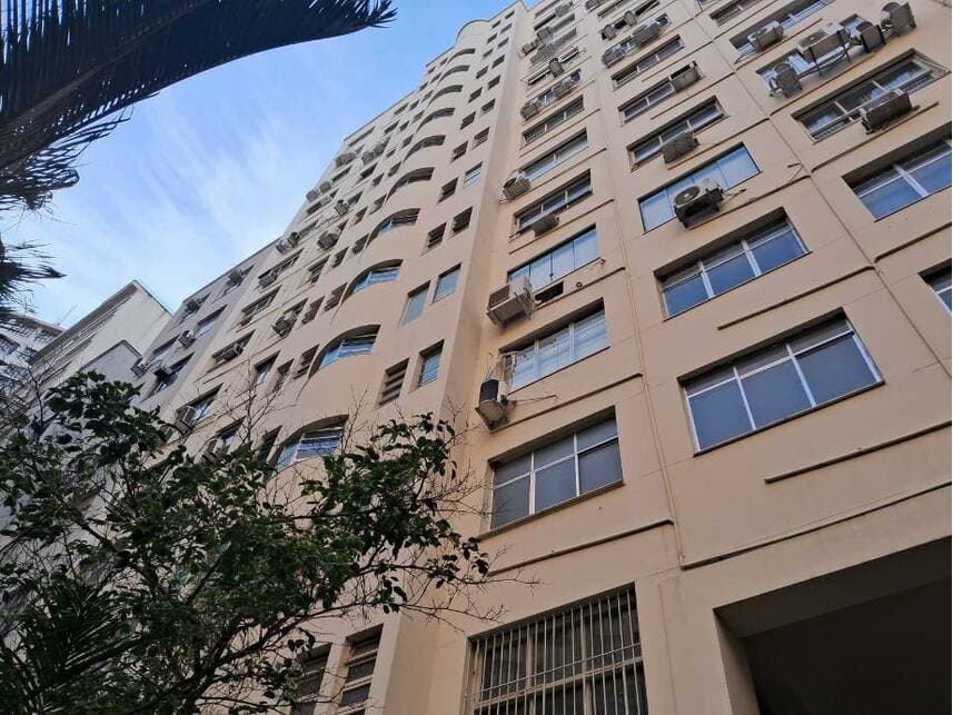 Foto 1 de 5: Comercial em leilão em Rio De Janeiro - RJ — Sala Comercial à venda em leilão