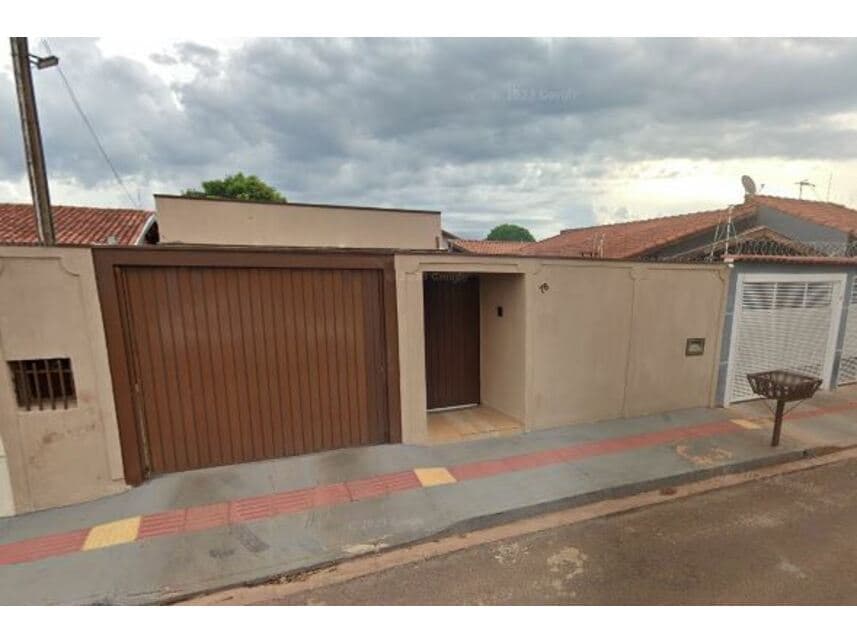 Casa em leilão em Campo Grande - MS — Casa à venda em leilão