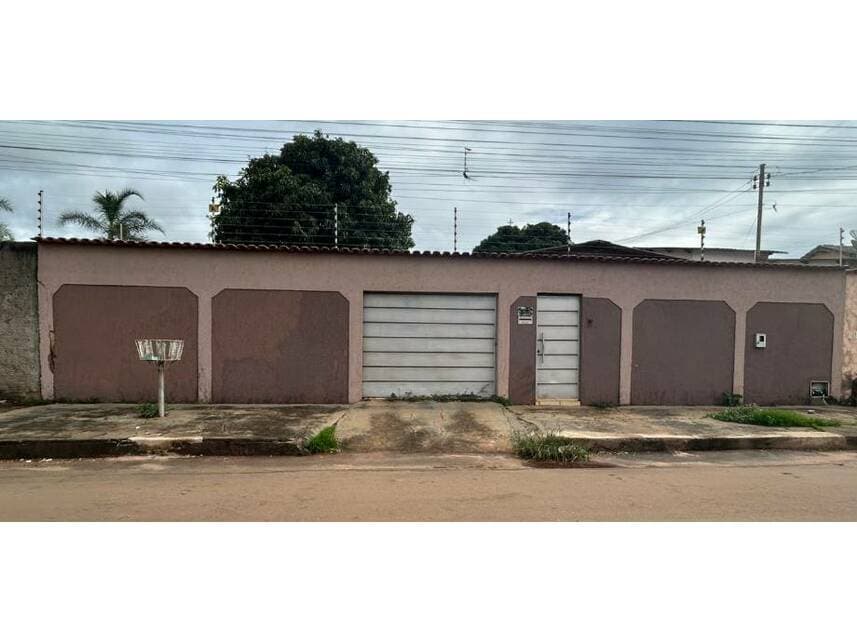 Foto 2 de 14: Casa em leilão em Anápolis - GO — Casa à venda em leilão