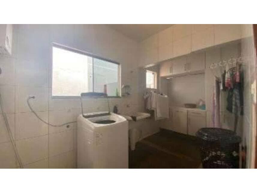 Foto 10 de 24: Casa em leilão em Cascavel - PR — Casa à venda em leilão