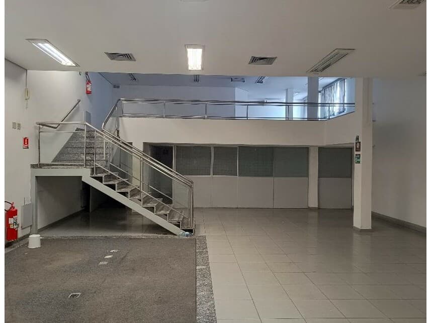 Foto 5 de 10: Comercial em leilão em São Paulo - SP — Prédios Comerciais à venda em leilão
