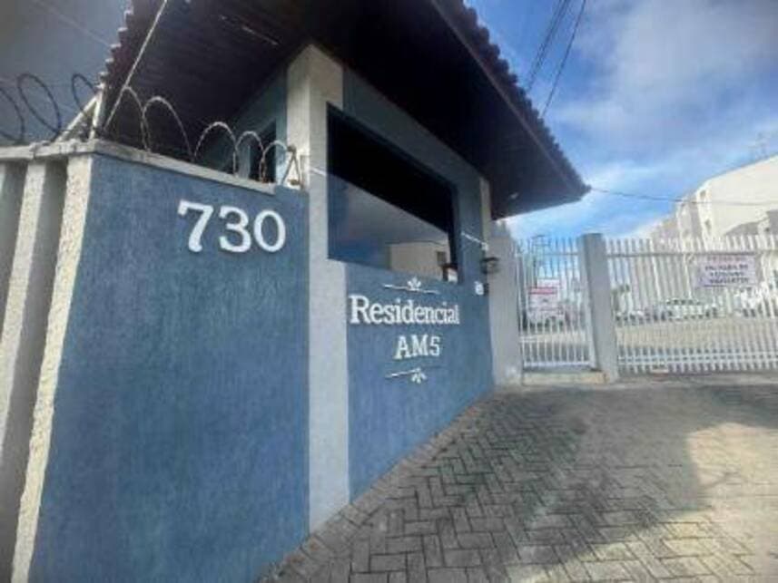 Foto 1 de 9: Apartamento em leilão em Curitiba - PR — Apartamento à venda em leilão