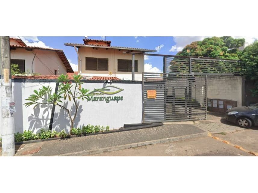 Casa em leilão em Goiânia - GO — Casa à venda em leilão