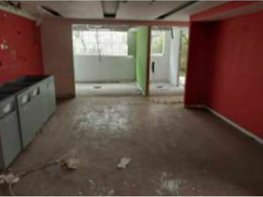 Foto 4 de 13: Comercial em leilão em São José Dos Campos - SP — Prédio Industrial c/ Benfeitorias à venda em leilão