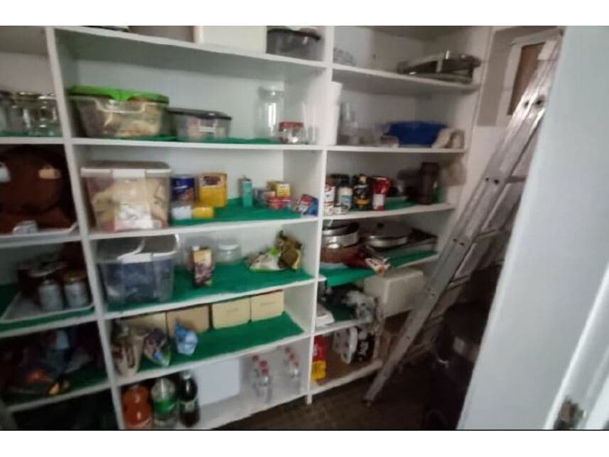 Foto 11 de 22: Casa em leilão em Curitiba - PR — Casa à venda em leilão