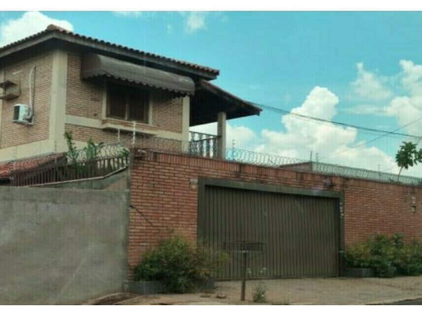 Casa em leilão em Campo Grande - MS — Casa à venda em leilão